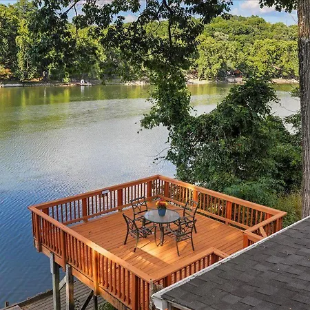 Rivers Edge Retreat